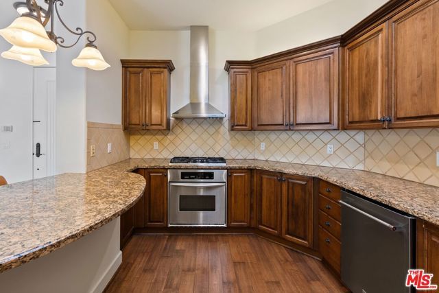 1310 Armacost Avenue 401, Los Angeles, CA 90025