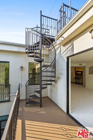 1310 Armacost Avenue 401, Los Angeles, CA 90025