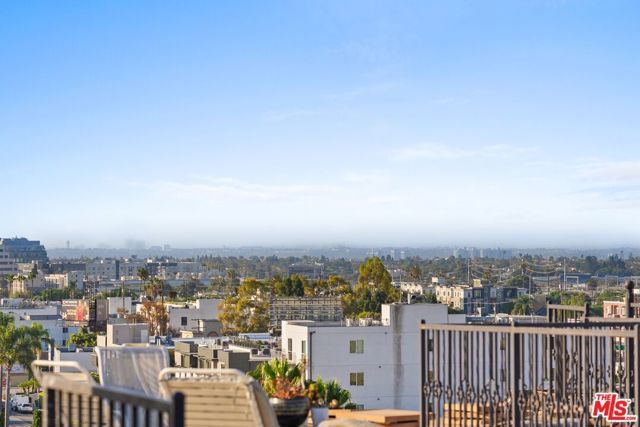 1310 Armacost Avenue 401, Los Angeles, CA 90025