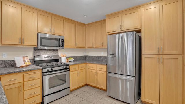 170 170 N N St 102, Livermore, CA 94550