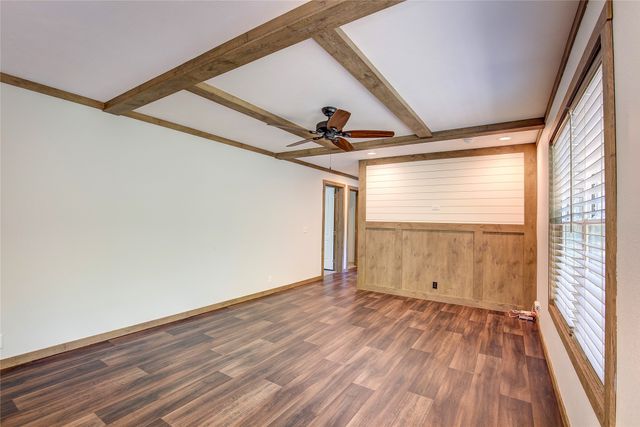 3910 High Land Drive, Lone Oak, TX 75453