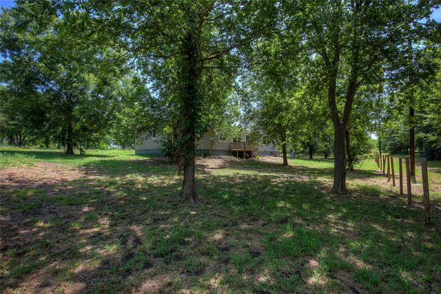 3910 High Land Drive, Lone Oak, TX 75453