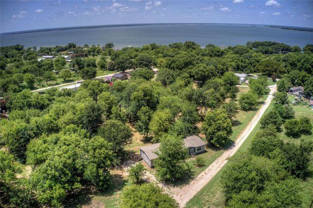 3910 High Land Drive, Lone Oak, TX 75453