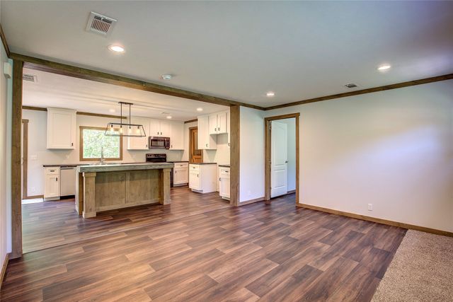 3910 High Land Drive, Lone Oak, TX 75453