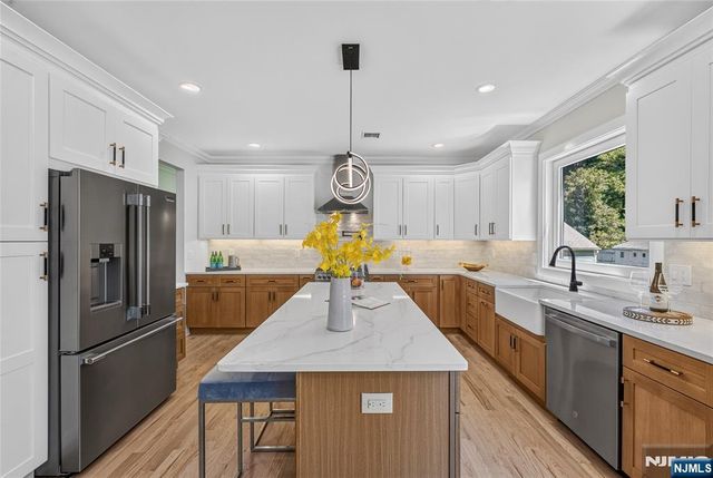 94 Parsippany Road, Hanover Township, NJ 07981
