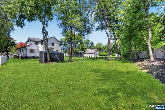 94 Parsippany Road, Hanover Township, NJ 07981