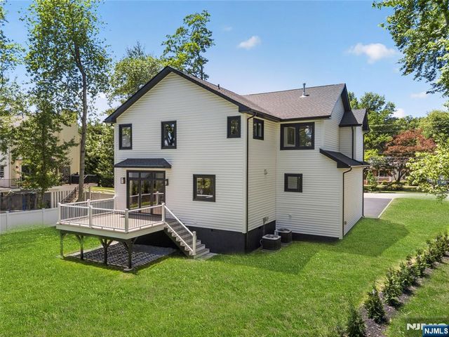 94 Parsippany Road, Hanover Township, NJ 07981