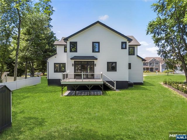 94 Parsippany Road, Hanover Township, NJ 07981
