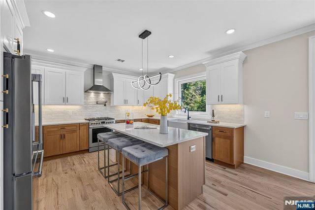 94 Parsippany Road, Hanover Township, NJ 07981