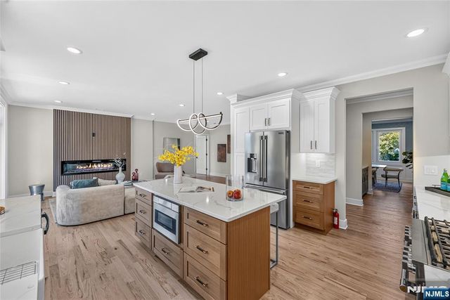 94 Parsippany Road, Hanover Township, NJ 07981