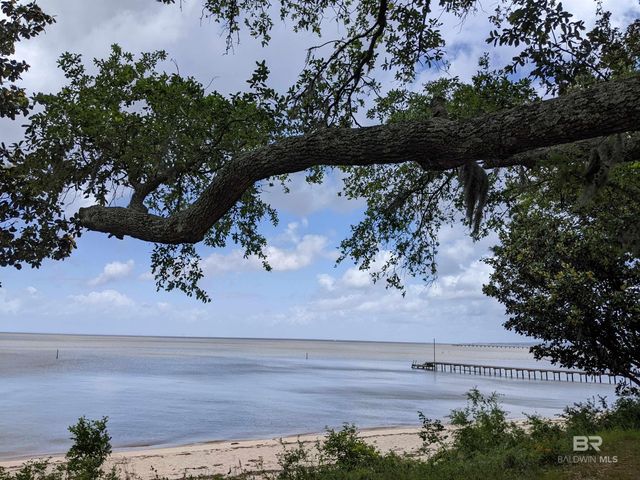 16400 Tigris Drive, Fairhope, AL 36532