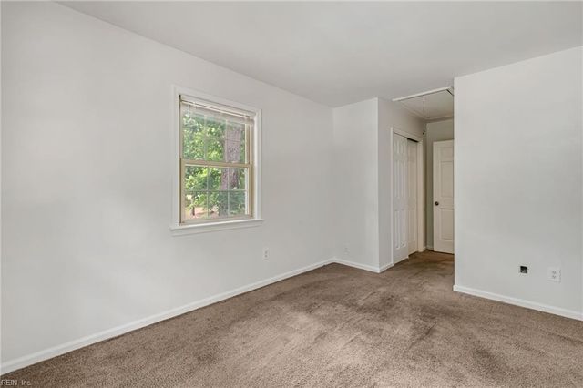 369 Circuit Ln Unit A, Newport News, VA 23608