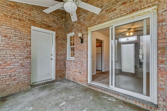 369 Circuit Ln Unit A, Newport News, VA 23608