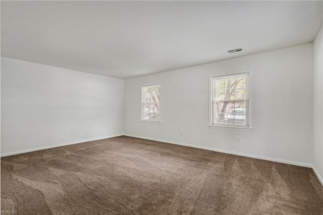 369 Circuit Ln Unit A, Newport News, VA 23608