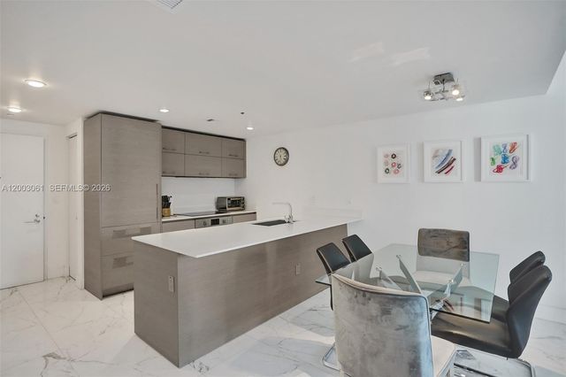 1300 S Miami Avenue 3111, Miami, FL 33130