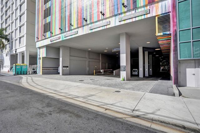 1300 S Miami Avenue 3111, Miami, FL 33130