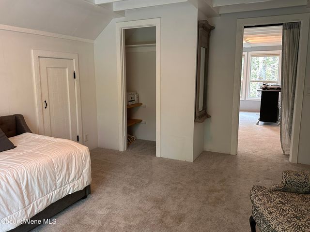 2727 Selkirk RD, Sandpoint, ID 83864