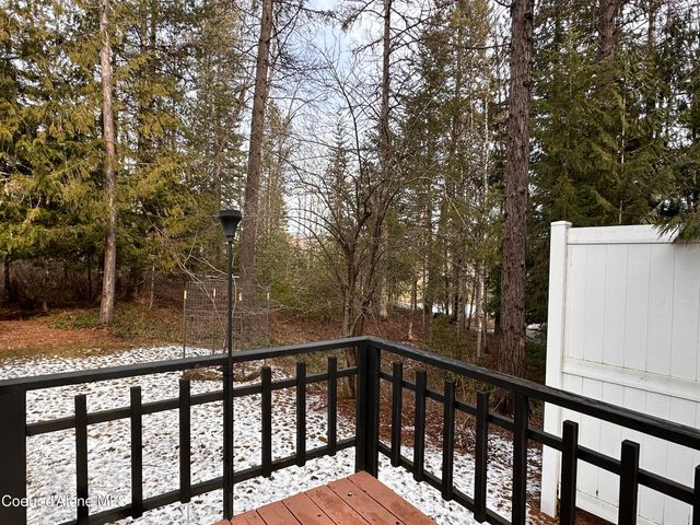 2727 Selkirk RD, Sandpoint, ID 83864