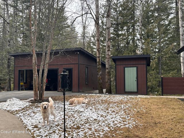 2727 Selkirk RD, Sandpoint, ID 83864