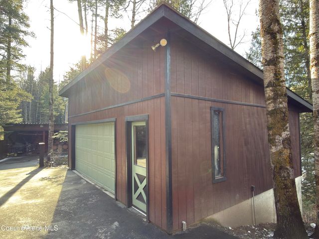 2727 Selkirk RD, Sandpoint, ID 83864