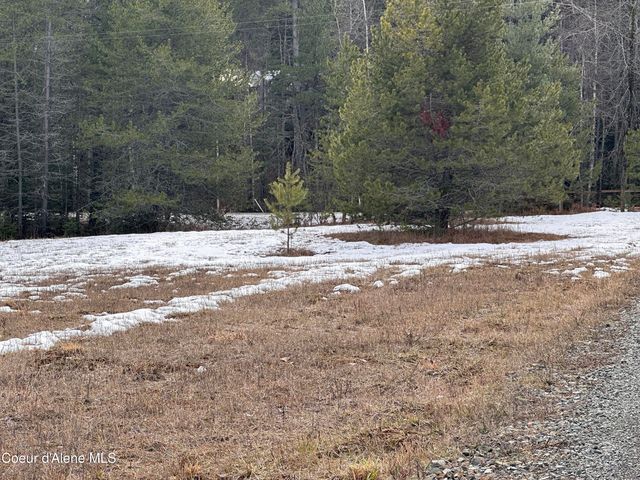 2727 Selkirk RD, Sandpoint, ID 83864