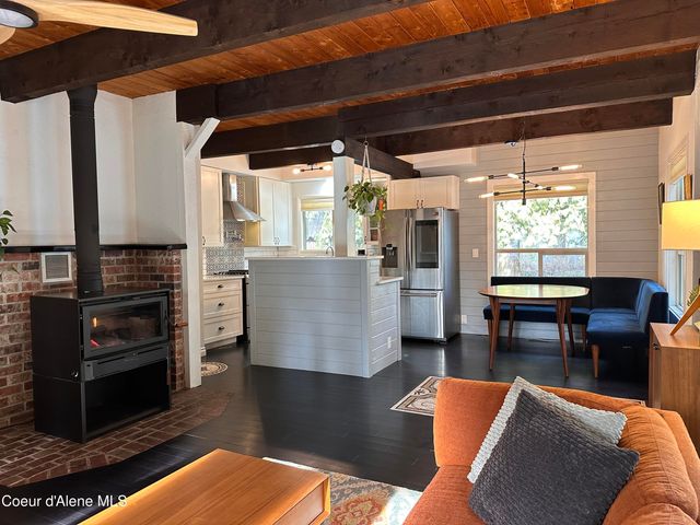 2727 Selkirk RD, Sandpoint, ID 83864