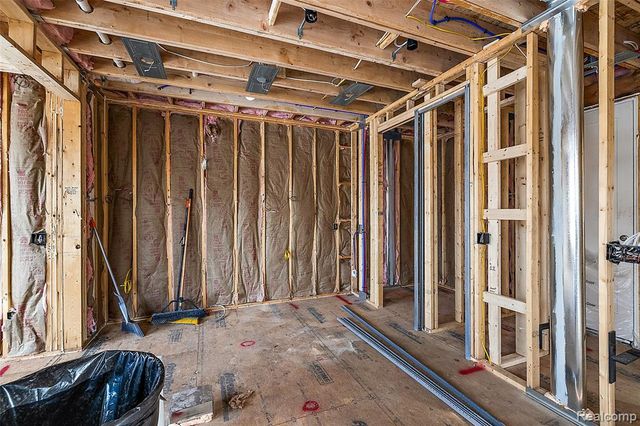 1821 Clifton Avenue, Royal Oak, MI 48073