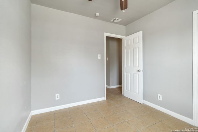 523 Scates, San Antonio, TX 78227