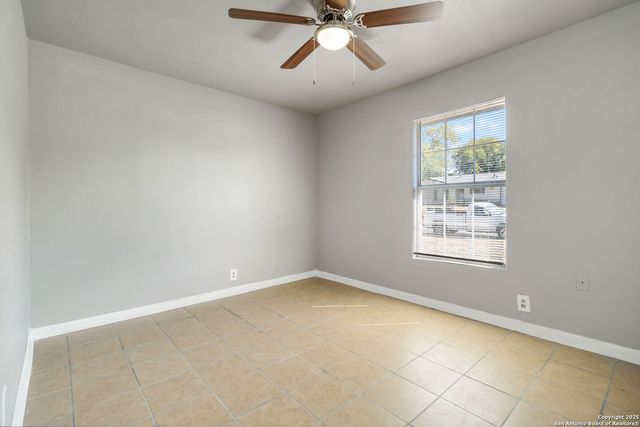 523 Scates, San Antonio, TX 78227