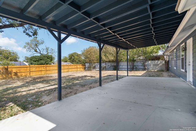 523 Scates, San Antonio, TX 78227