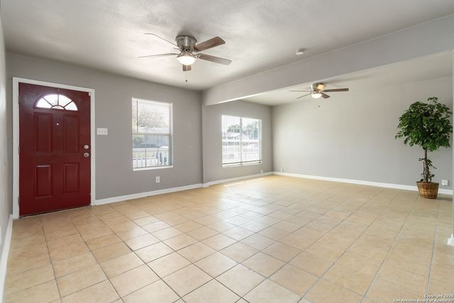 523 Scates, San Antonio, TX 78227