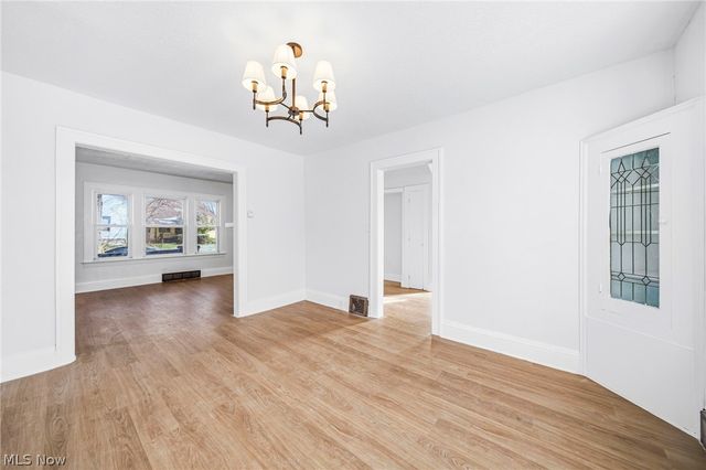 8614 Bancroft Avenue, Cleveland, OH 44105