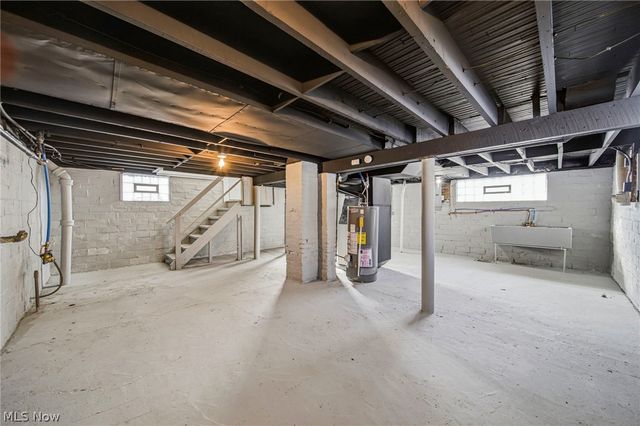 8614 Bancroft Avenue, Cleveland, OH 44105