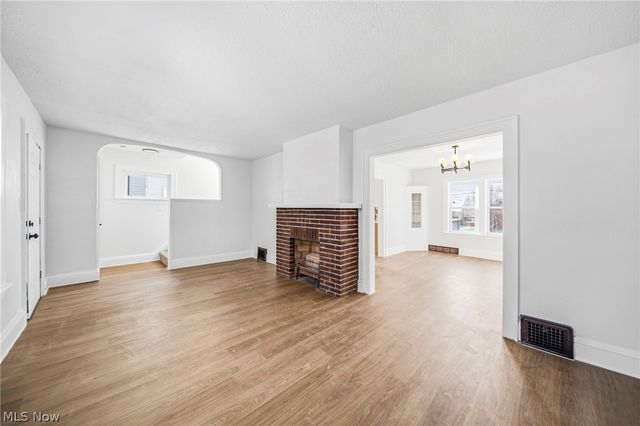 8614 Bancroft Avenue, Cleveland, OH 44105