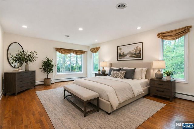 179 Woodside Avenue, Franklin Lakes, NJ 07417