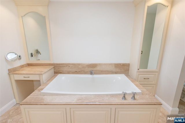 179 Woodside Avenue, Franklin Lakes, NJ 07417
