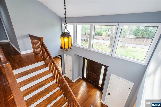 179 Woodside Avenue, Franklin Lakes, NJ 07417
