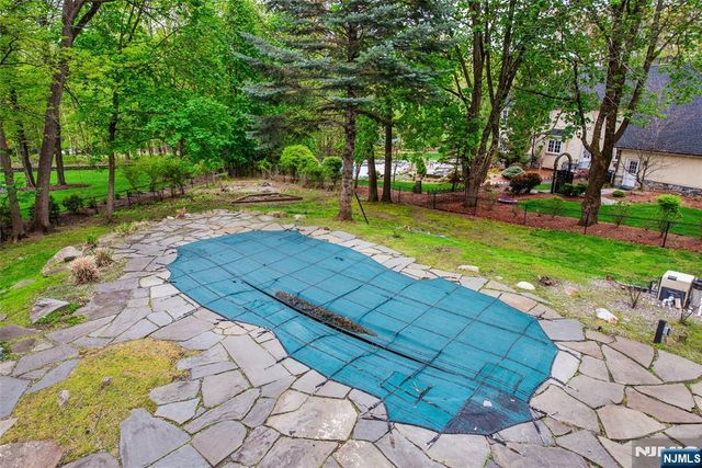 179 Woodside Avenue, Franklin Lakes, NJ 07417