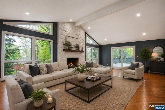 179 Woodside Avenue, Franklin Lakes, NJ 07417