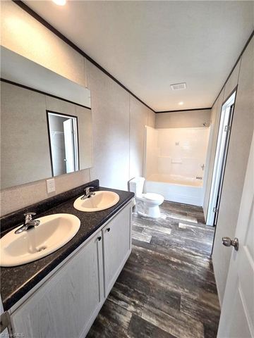 106 Lynnewood Drive, Mount Airy, NC 27030