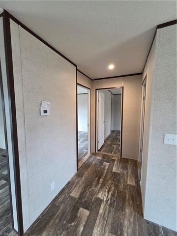 106 Lynnewood Drive, Mount Airy, NC 27030