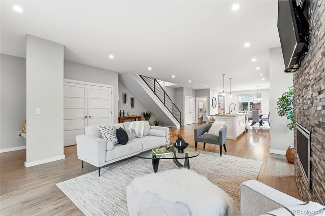 3522 S Emerson Street, Englewood, CO 80113