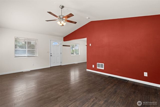 610 Bertha Avenue, Bremerton, WA 98312