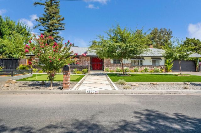 4690 N Barton Avenue, Fresno, CA 93726