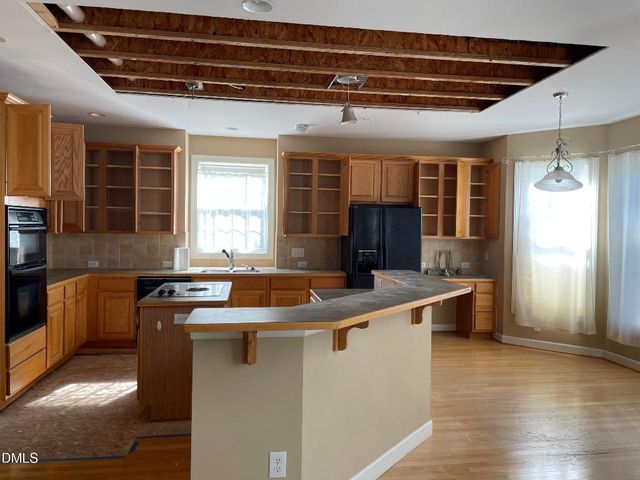 101 Fringe Tree Court, Cary, NC 27519