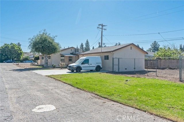 903 Las Lomas Road, Duarte, CA 91010