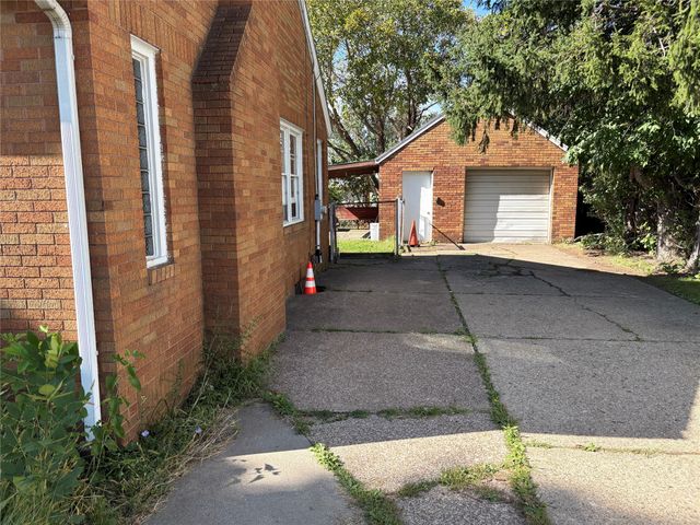 312 E 38TH Street, Erie, PA 16504