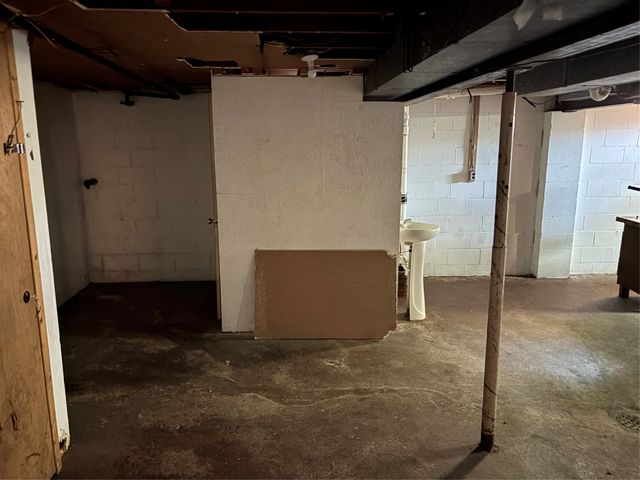 312 E 38TH Street, Erie, PA 16504