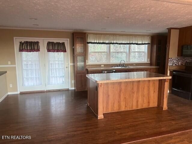 1605 Trig Long Rd, Dandridge, TN 37725