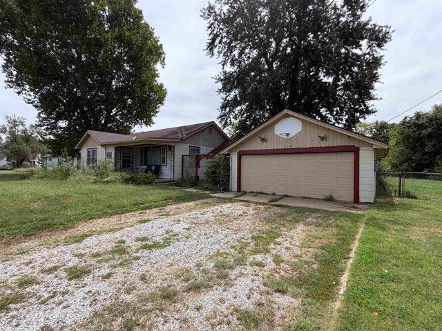 129 W 55th St. S., Wichita, KS 67217